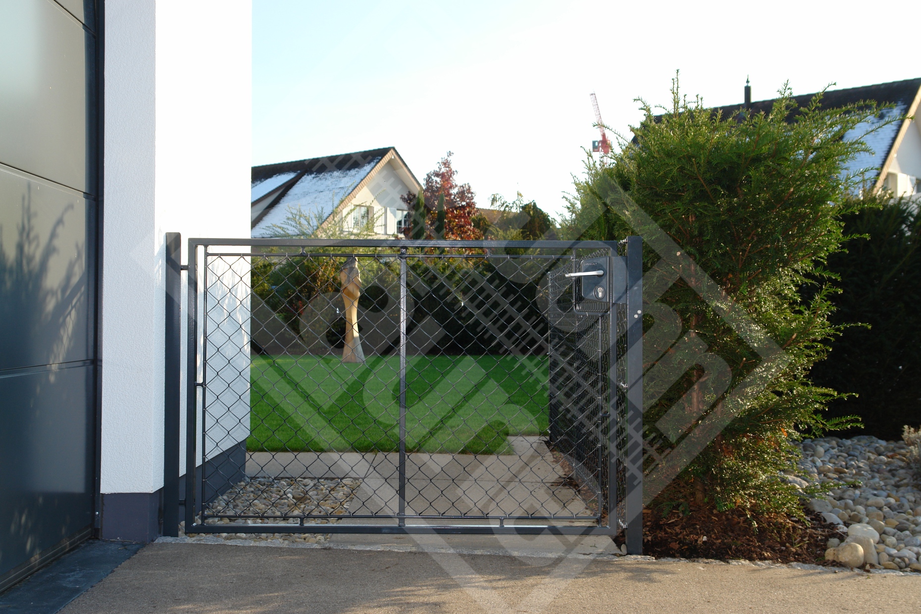 10 Diagonalgeflechtzauntüre mit Innenrahmen verzinkt und beschichtet