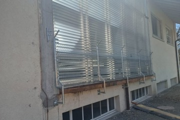 Sicherheitszaun aus Diagonalgeflecht als Übersteig-/Aufstiegsschutz in Eglisau