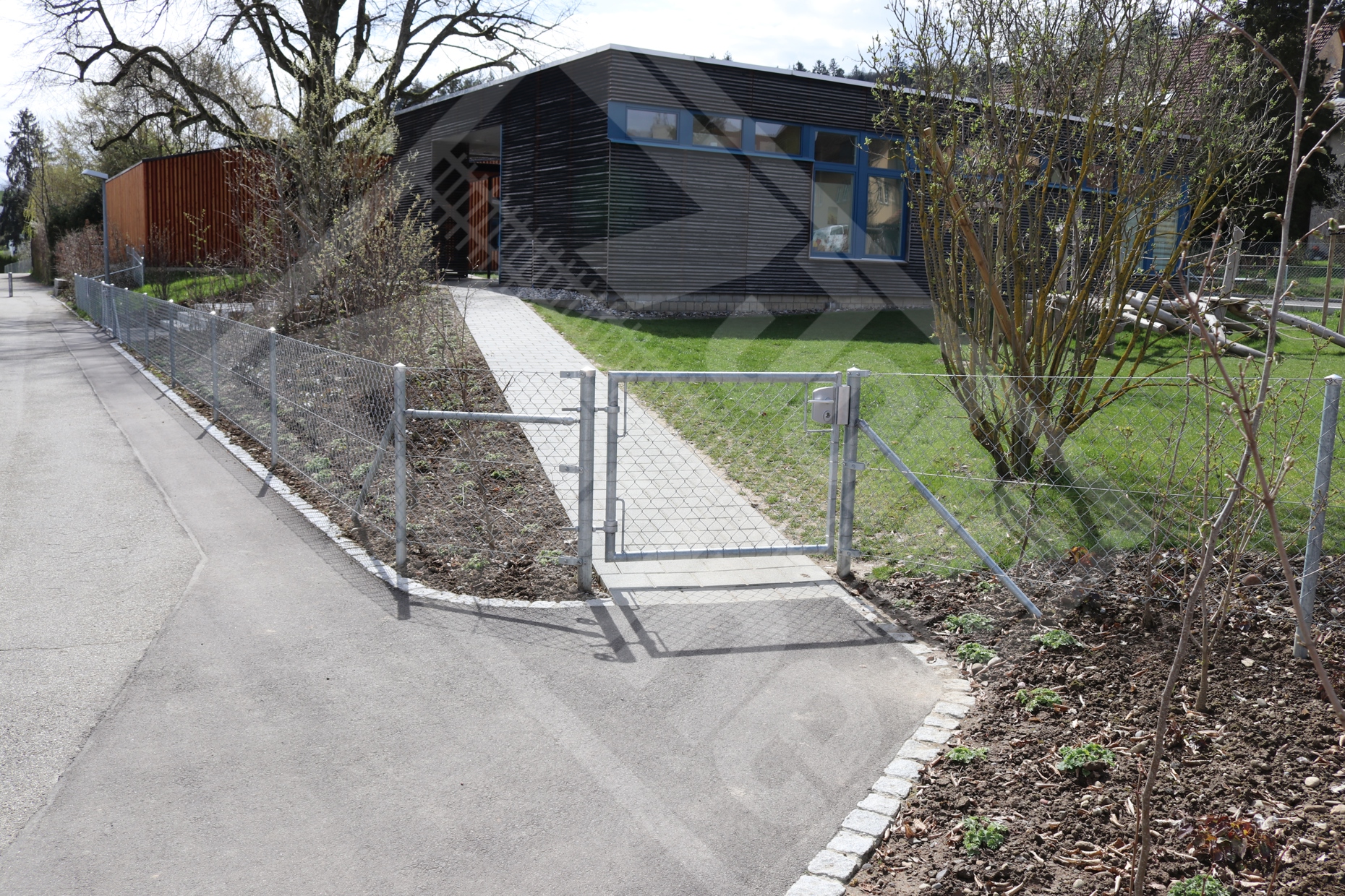 1 Diagonalgeflechtzaun-Einflügeltüre