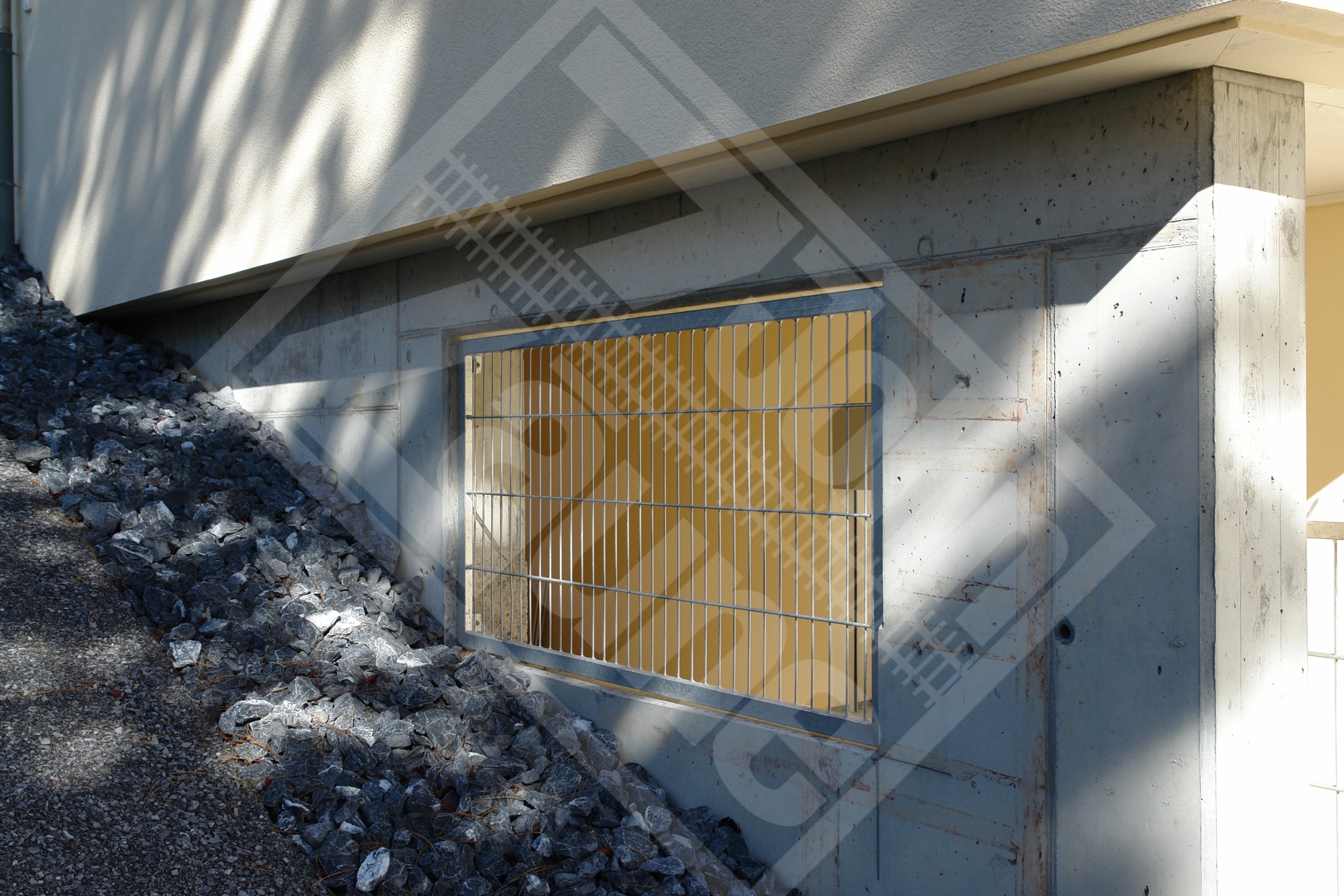10.4.1 Fenstergitter verzinkt