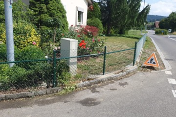 Unfallreparatur Diagonalgeflechtzaun grün in Freienwil