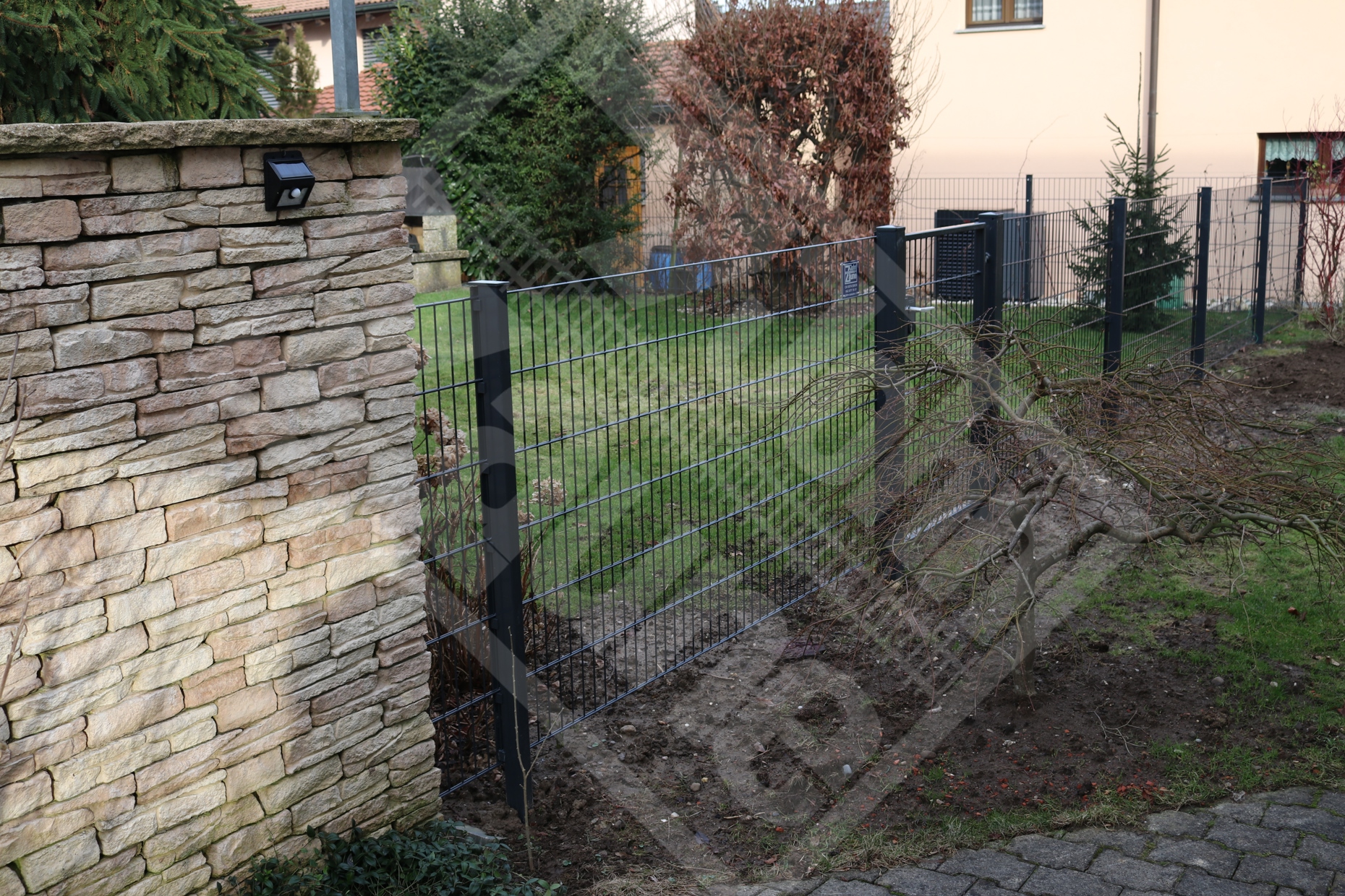 4 Doppelstab-Gittermattenzaun verzinkt u. beschichtet anthrazit