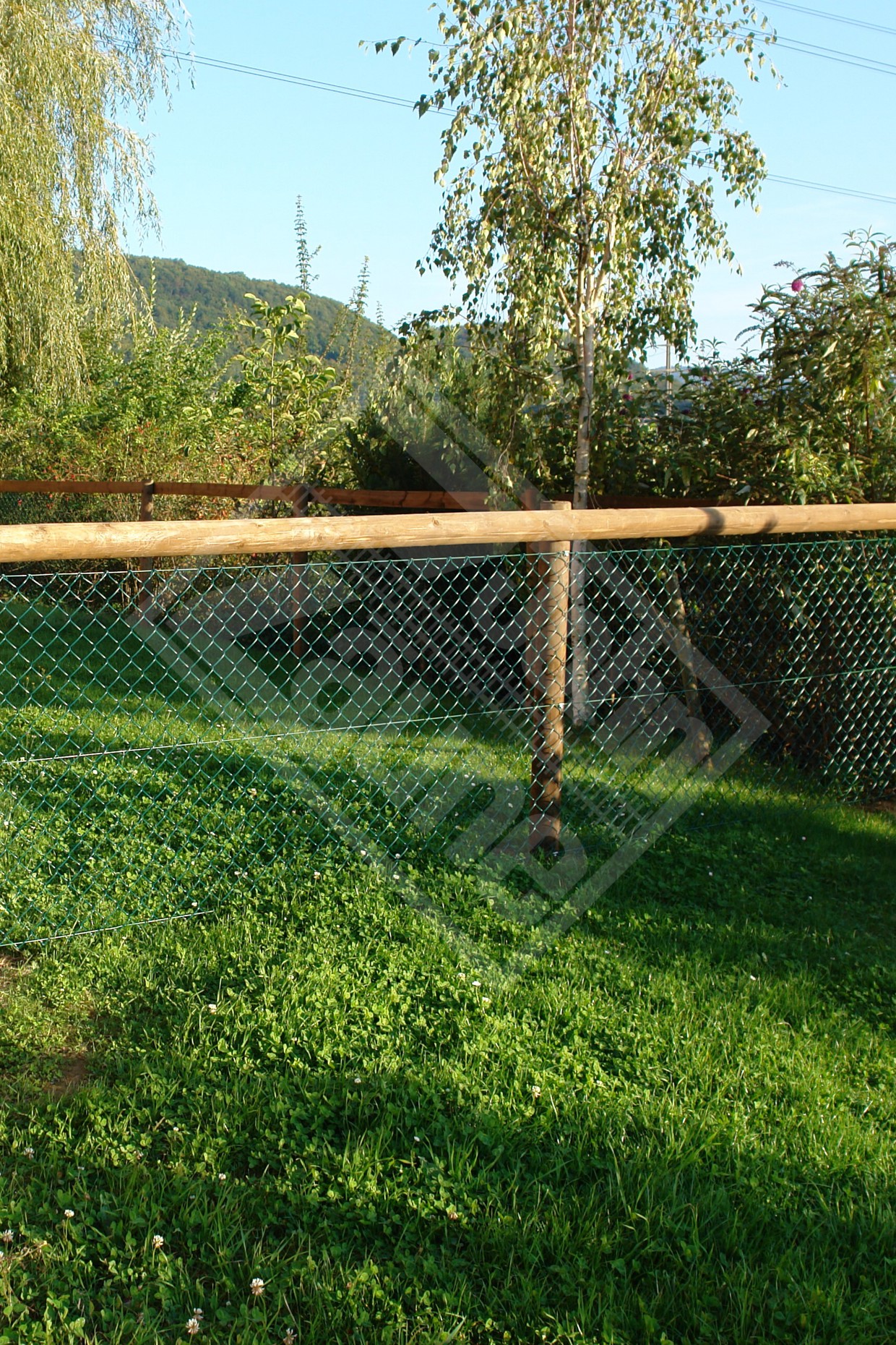 5 Weidezaun mit Diagonalgeflechtzaun unten