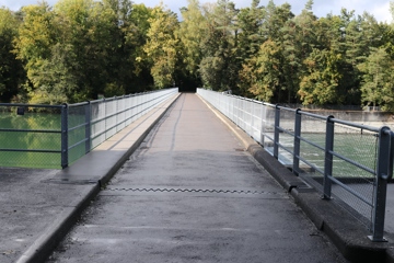 Diagonalgeflechtzäune