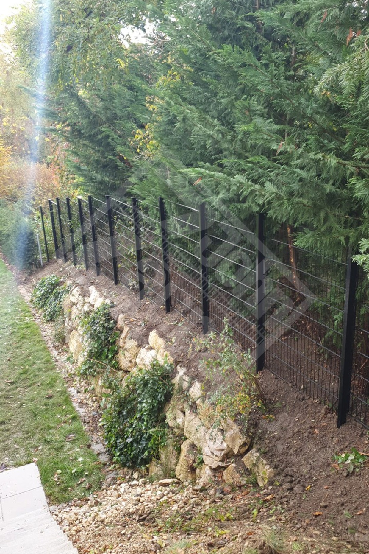 10 Gittermattenzaun schwarz