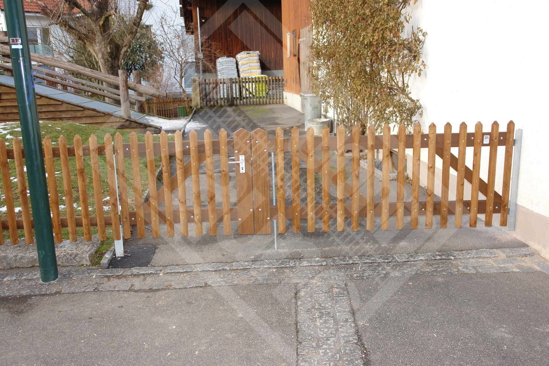 4 Palisaden-Doppeltor hellbraun lasiert