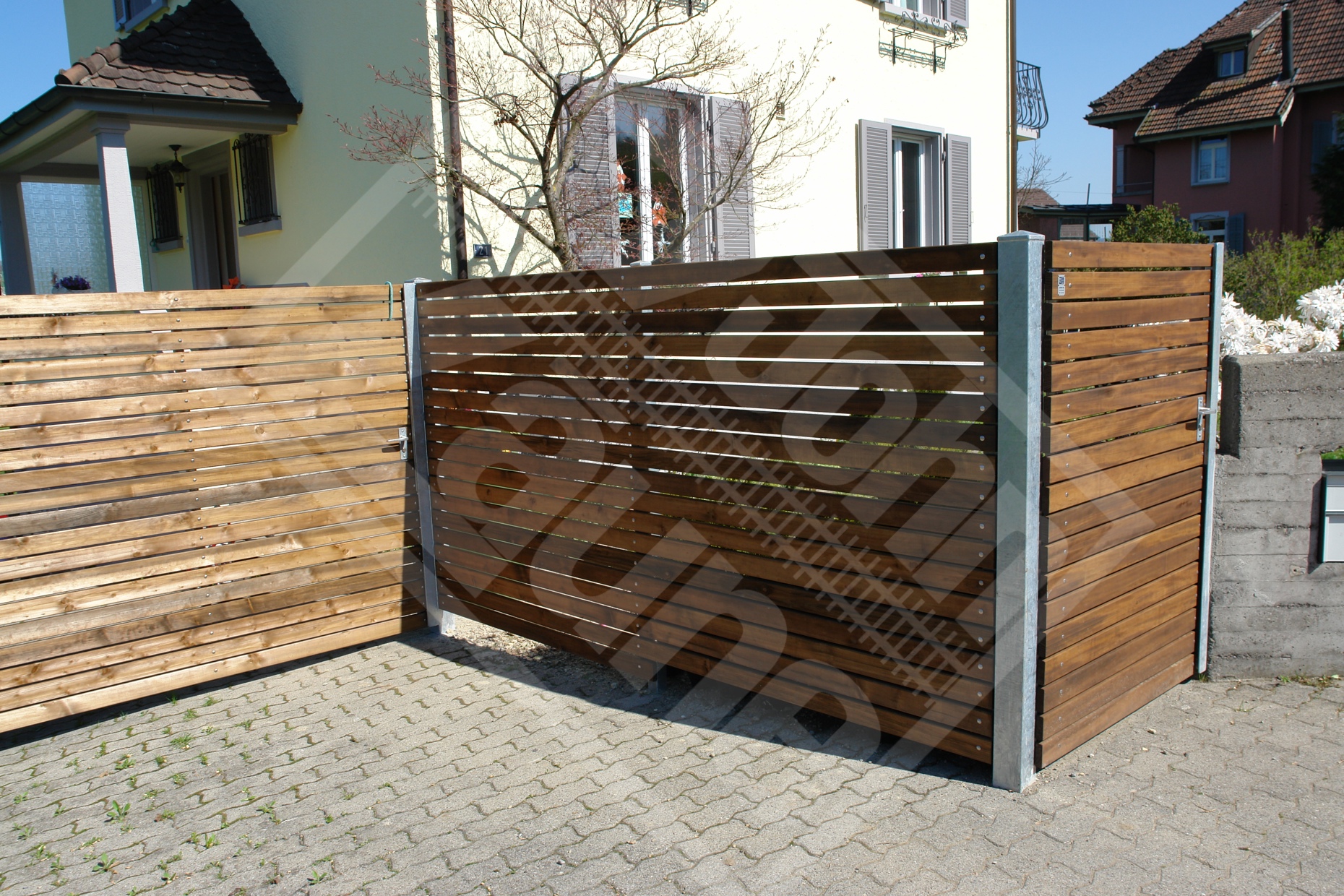 3.2.13 Horizontal-Sichtschutzwand-Türen mit Stahlpfosten